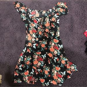 Forever 21 puffy sleeve floral and butterfly dress